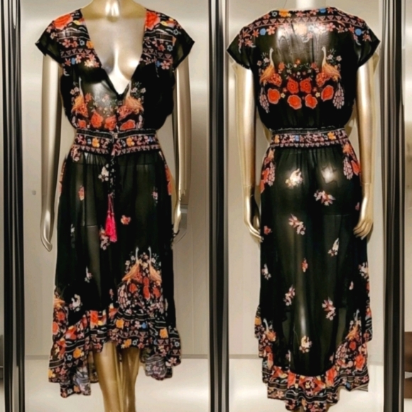 Unbranded Dresses & Skirts - NWOT Floral Shirred Waist Tie Front Ruffle Hem Boho Sheer Dress Sz M